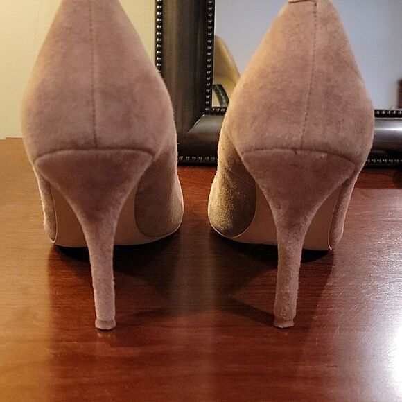 Steven taupe suede pumps 9.5 - Picture 8 of 8